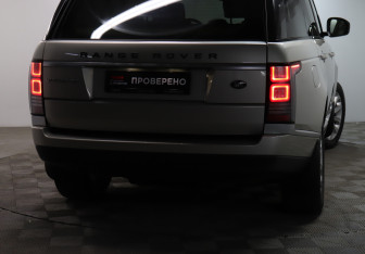 Подержанный автомобиль Land Rover Range Rover 2013 года (24 фото)