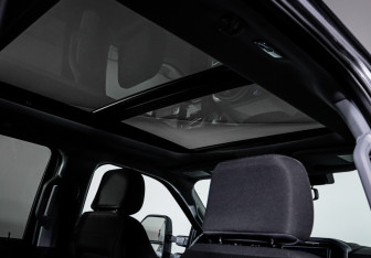 Подержанный автомобиль Ford F-150 2024 года (18 фото)