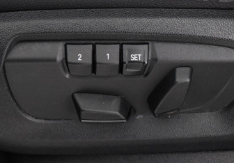 Подержанный автомобиль BMW X5 2017 года (17 фото)