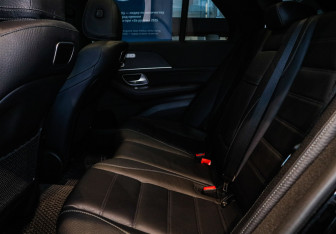 Подержанный автомобиль Mercedes-Benz GLE 2021 года (8 фото)