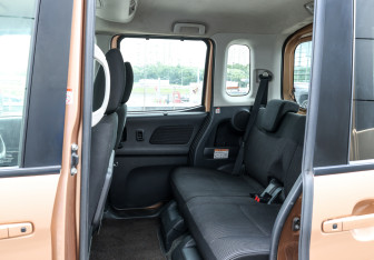 Подержанный автомобиль Nissan Dayz Roox 2018 года (11 фото)
