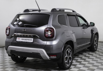 Подержанный автомобиль Renault Duster 2021 года (5 фото)