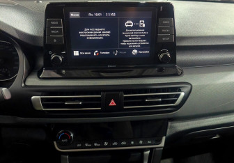 Подержанный автомобиль Kia Seltos 2021 года (14 фото)