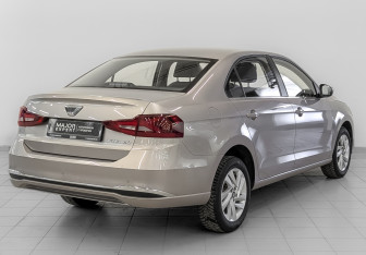 Подержанный автомобиль Jetta VA3 2022 года (5 фото)