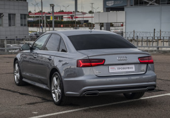 Подержанный автомобиль Audi A6 Sedan 2018 года (7 фото)