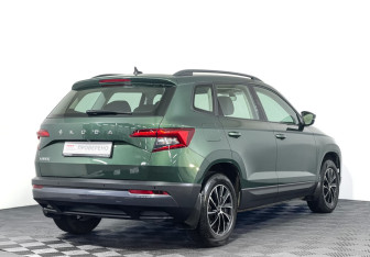 Подержанный автомобиль Skoda Karoq 2021 года (5 фото)