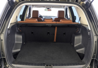 Подержанный автомобиль Land Rover Freelander 2013 года (10 фото)