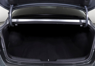 Подержанный автомобиль Hyundai Elantra Sedan 2021 года (17 фото)