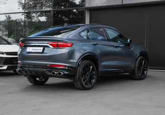 Подержанный автомобиль Geely Tugella 2023 года (4 фото)