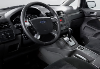 Подержанный автомобиль Ford C-MAX 2008 года (14 фото)