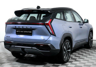 Подержанный автомобиль Geely Atlas 2024 года (5 фото)