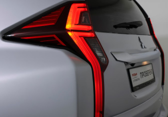 Подержанный автомобиль Mitsubishi Pajero Sport 2020 года (22 фото)