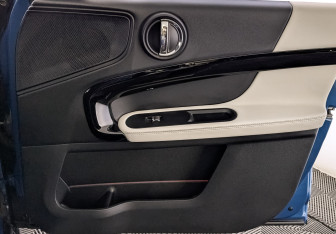 Подержанный автомобиль MINI Countryman 2020 года (25 фото)