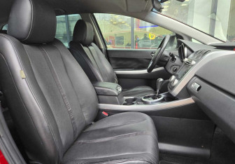 Подержанный автомобиль Mazda CX-7 2008 года (10 фото)