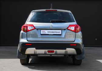 Подержанный автомобиль Suzuki Vitara 2015 года (5 фото)