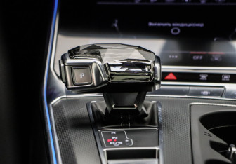 Подержанный автомобиль Audi A6 allroad 2019 года (11 фото)