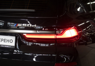 Подержанный автомобиль BMW X7 2019 года (31 фото)