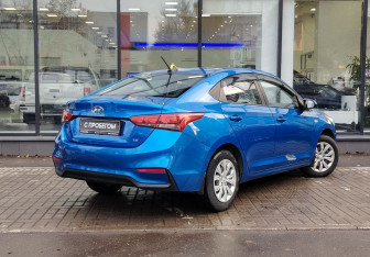 Подержанный автомобиль Hyundai Solaris Sedan 2018 года (8 фото)