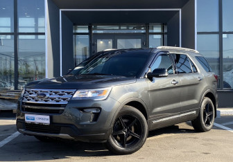 Подержанный автомобиль Ford Explorer 2018 года (1 фото)