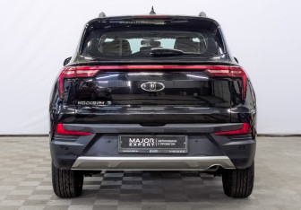 Подержанный автомобиль Москвич 3 2023 года (6 фото)