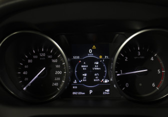 Подержанный автомобиль Land Rover Discovery Sport 2017 года (11 фото)