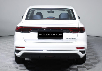 Подержанный автомобиль Geely Emgrand 2023 года (4 фото)