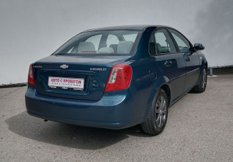 Подержанный автомобиль Chevrolet Lacetti Sedan 2008 года (5 фото)