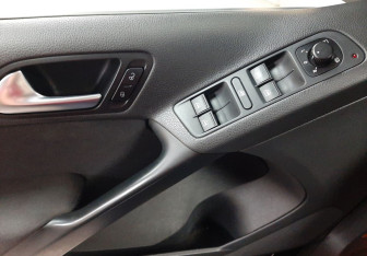 Подержанный автомобиль Volkswagen Tiguan 2015 года (21 фото)