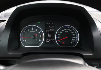 Подержанный автомобиль Honda CR-V 2008 года (13 фото)