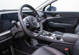 Подержанный автомобиль Kia Sportage 2024 года (10 фото)