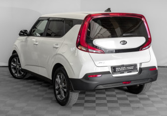 Подержанный автомобиль Kia Soul 2021 года (7 фото)