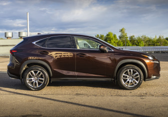 Подержанный автомобиль Lexus NX 2017 года (4 фото)