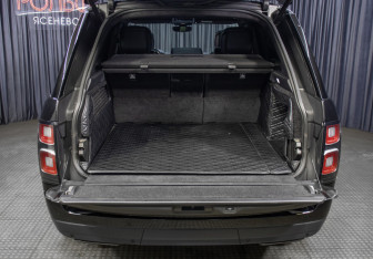 Подержанный автомобиль Land Rover Range Rover 2019 года (10 фото)