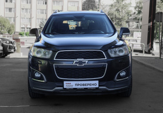 Подержанный автомобиль Chevrolet Captiva 2014 года (2 фото)