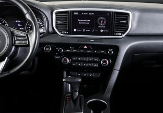 Подержанный автомобиль Kia Sportage 2021 года (14 фото)