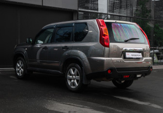 Подержанный автомобиль Nissan X-Trail 2008 года (6 фото)