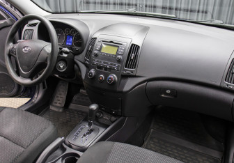 Подержанный автомобиль Hyundai i30 Hatchback 2010 года (11 фото)