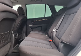 Подержанный автомобиль Hyundai Santa Fe 2012 года (11 фото)