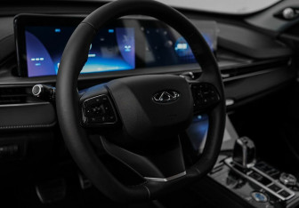 Подержанный автомобиль Chery Tiggo 8 Pro Max 2023 года (13 фото)