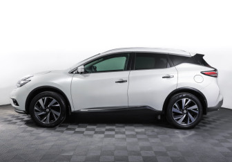 Подержанный автомобиль Nissan Murano Suv 2021 года (8 фото)