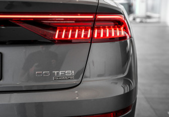 Новый Audi Q8 2025 (37 фото)