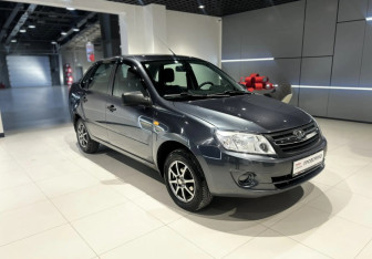 Подержанный автомобиль LADA (ВАЗ) Granta Sedan 2014 года (3 фото)