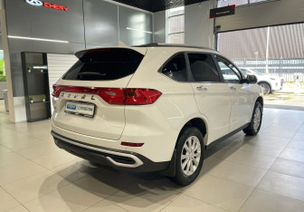 Подержанный автомобиль Haval M6 2023 года (4 фото)