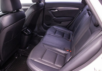 Подержанный автомобиль Hyundai i40 Wagon 2015 года (11 фото)