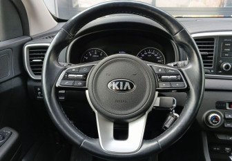 Подержанный автомобиль Kia Sportage 2021 года (13 фото)