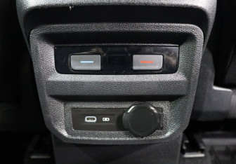 Подержанный автомобиль Volkswagen Tiguan 2021 года (22 фото)