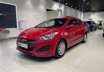 Подержанный автомобиль Hyundai i30 Hatchback 2013 года (1 фото)