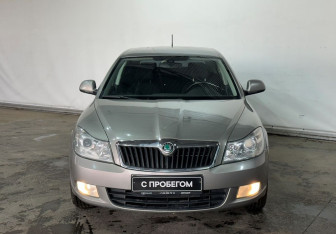 Подержанный автомобиль Skoda Octavia Liftback 2013 года (2 фото)