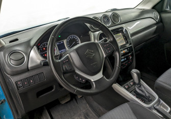 Подержанный автомобиль Suzuki Vitara 2018 года (13 фото)