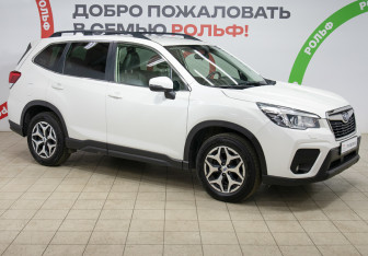 Подержанный автомобиль Subaru Forester Suv 2019 года (3 фото)